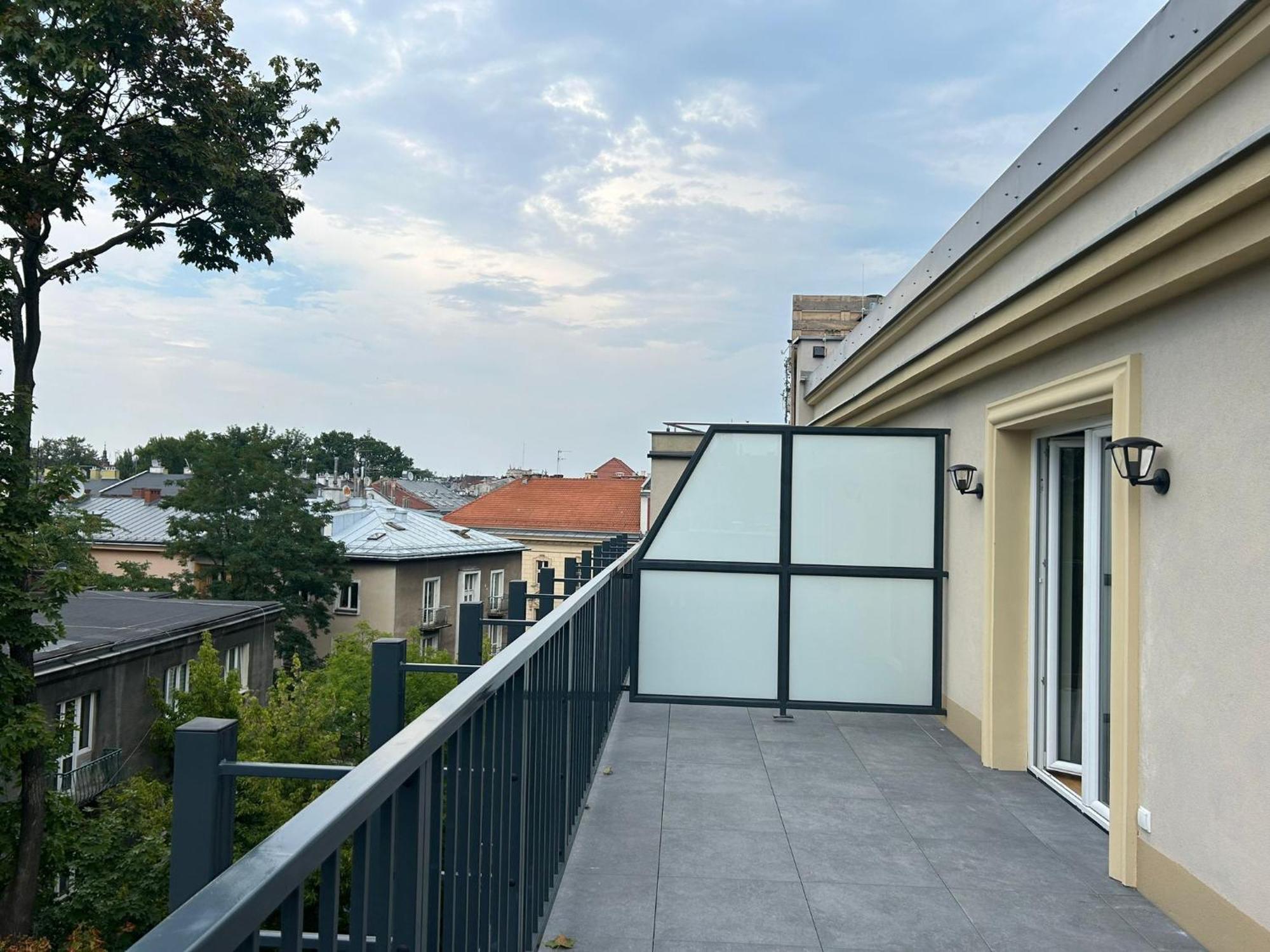 Cybulskiego Guest