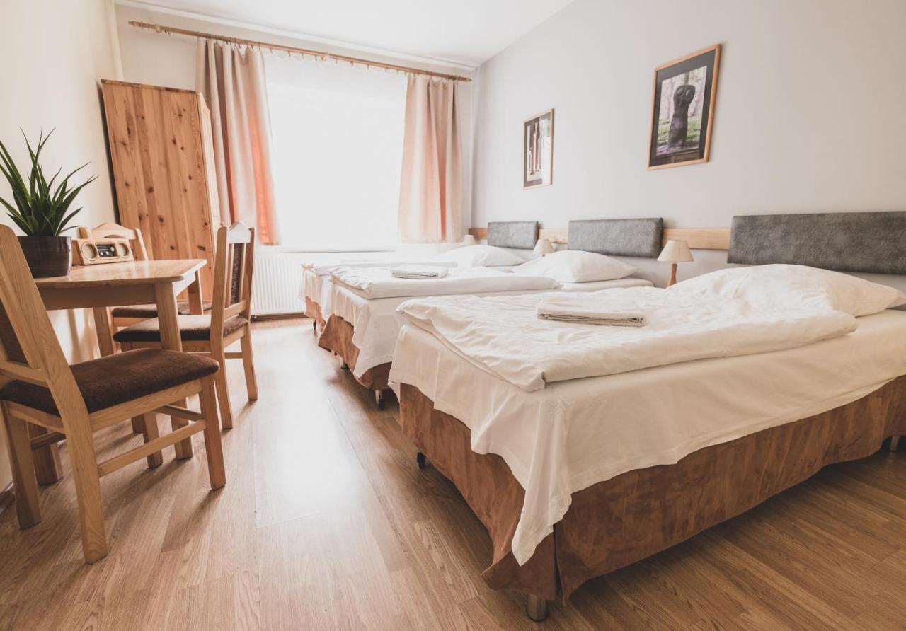 Cybulskiego Guest 3* Kraków
