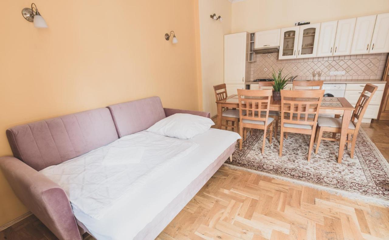 Cybulskiego Guest Kraków