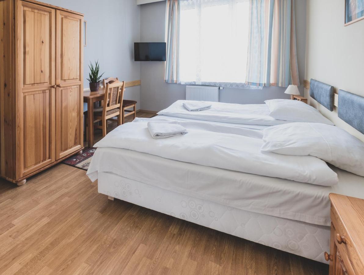 Cybulskiego Guest 3* Kraków